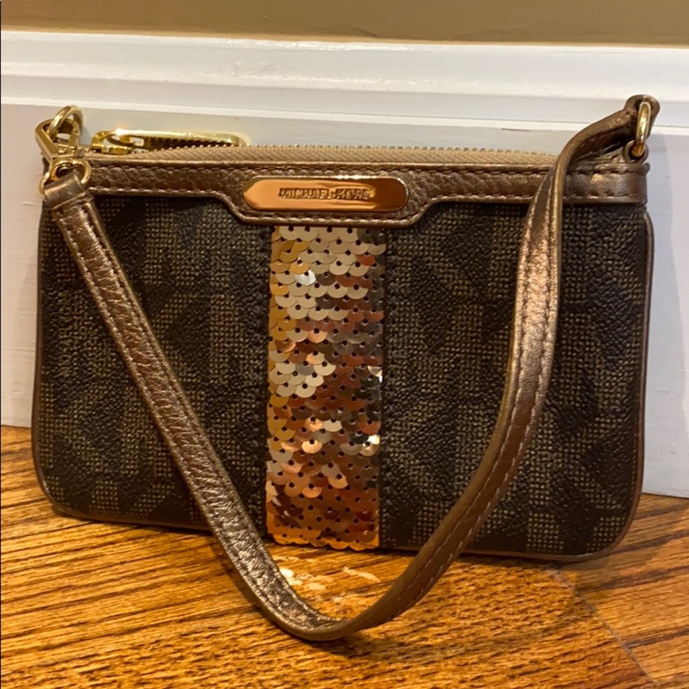 Michael Kors wristlet